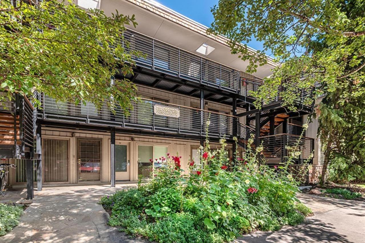 210 Cooper Hotel Aspen Exterior photo
